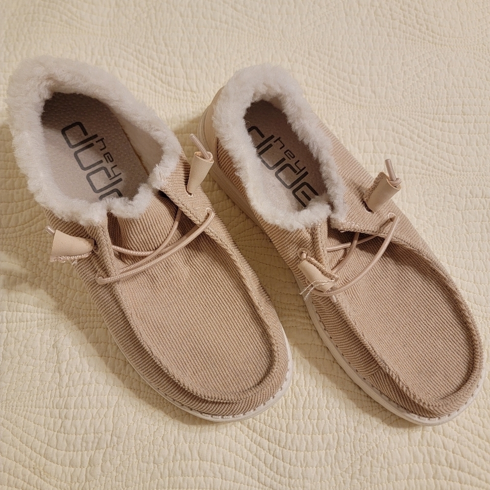 NWT Hey Dude Ladies Wendy Slip On Sneaker - Picture 8 of 10